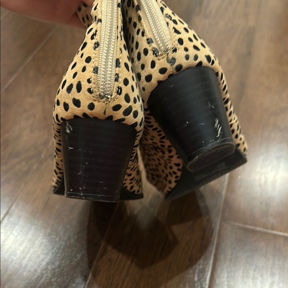 Leopard Print Ankle Boots- size 9 - Picture 7 of 8